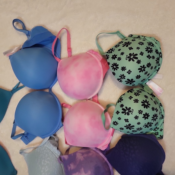 Victory Secret Pink bras size 36D - Picture 6 of 7